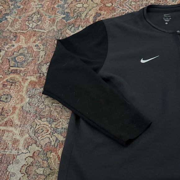 Nike Black and Gray Quarter Zip Pullover - Picture 6 of 8